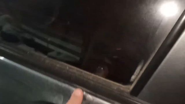 Чуть не сгорели на новый год, загорелась сажа в дымоходе. смотреть онлайн