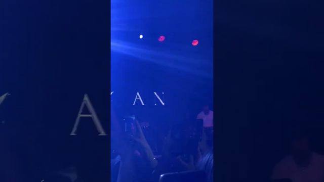 MACAN - HOLLYWOOD ❤️🤍 смотреть онлайн