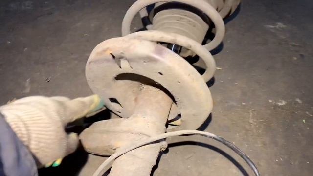 передние и задние стойки Ауди 100С4 смотреть онлайн