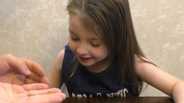 Меняем временные сережки на постоянные. Посылка с сережками.