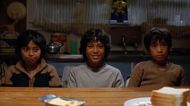 "Мальчик" Тайка Вайтити (Подарки) смотреть онлайн