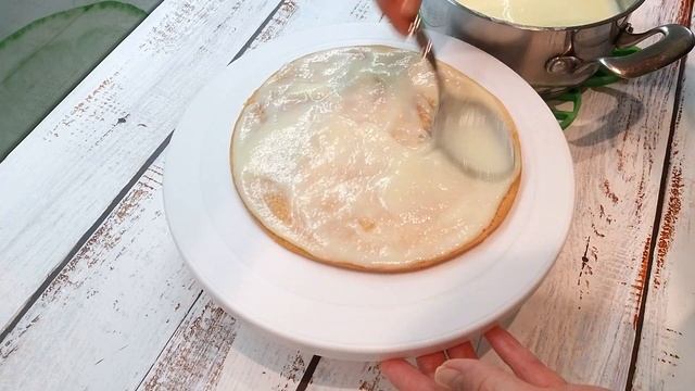 Медовик с заварным кремом и взбитыми сливками/Торт С днём рождения для любимого мужа/Медовик РЕЦЕПТ смотреть онлайн