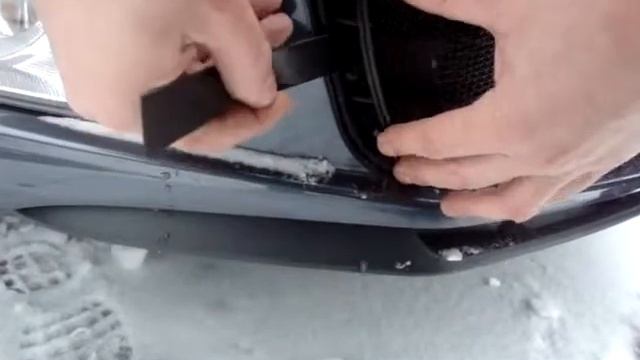 Защитная сетка радиатора Skoda Fabia 2 рест с 2011 black смотреть онлайн