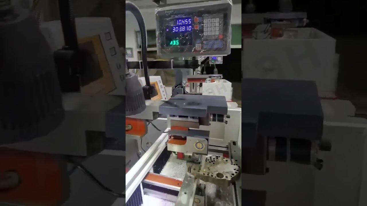 Электроэрозионный станок режет метал | CERTON DK7720 смотреть онлайн