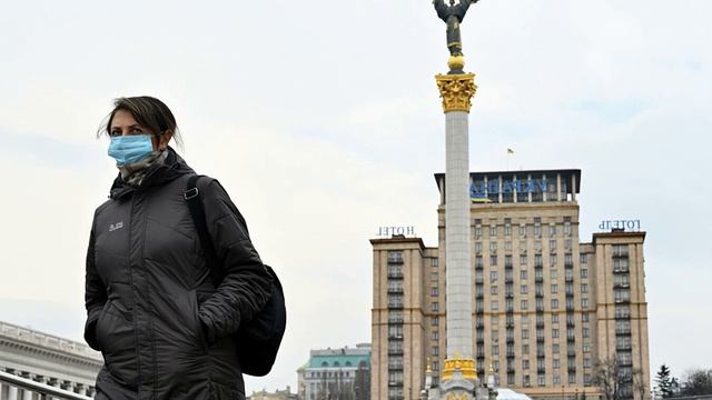 В Черновицкой области Украины ввели jсобый режим въезда-выезда смотреть онлайн