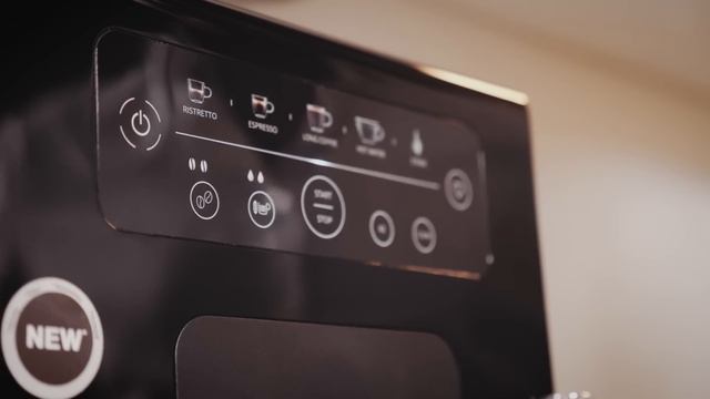 Espressorul automat Intuition EA870810 смотреть онлайн