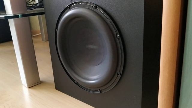 Very hard bass (Logitech z906) смотреть онлайн