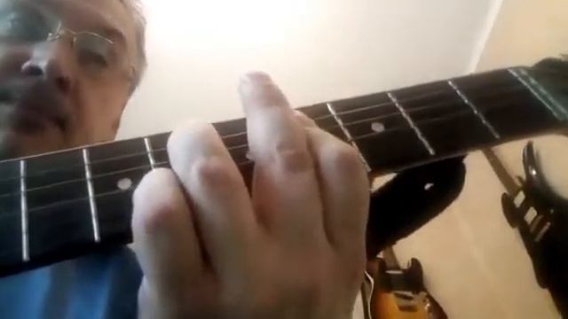 Урок 4. Играем аккорды четвертями в стиле "свинг". Вспомогательные аккорды. Тритоновая замена. смотреть онлайн