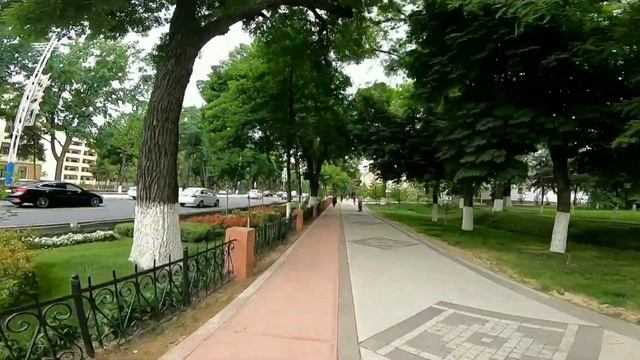 Ташкент. Ул Мирзо Улугбека и Мустакиллик шох кучаси. смотреть онлайн