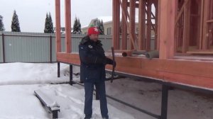 Как ввести канализацию и водопровод в дом на ВИНТОВЫХ СВАЯХ. Москва. "Строй и Живи"