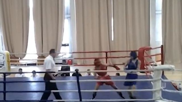Чемпион Сибири по боксу смотреть онлайн
