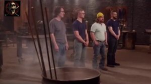 Между молотом и наковальней: легендарное возвращение победителей прошлого года.