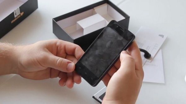 Micromax Bolt Pace Q402 / Распаковка и первый взгляд