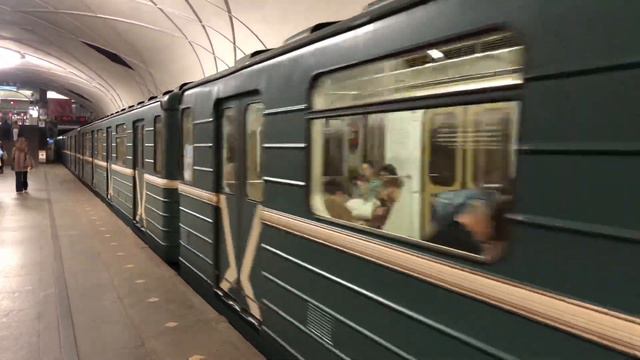 81-717/714.5 На станции Аэропорт смотреть онлайн