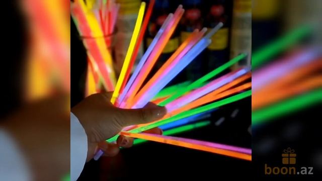Glow sticks (Светящиеся неоновые палочки) смотреть онлайн