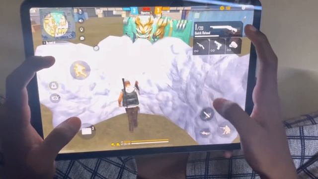 ??My New Apple Ipad?? 1st Time Playing In Ipad With 4 Fingers??Ipad 4 Finger Gameplay In FreeFire!! смотреть онлайн