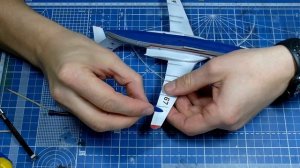 Финал сборки самолета "Бе-200ЧС" фирмы "Звезда" в масштабе 1/144 в ливрее МЧС.