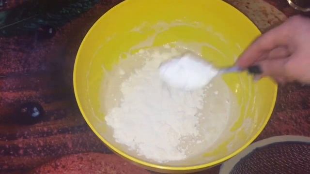 Тесто для пиццы | Легкое дрожжевое тесто | Pizza dough смотреть онлайн