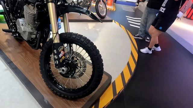 Выставка CIMA, часть 21.1. Мотоциклы SHINERAY. смотреть онлайн