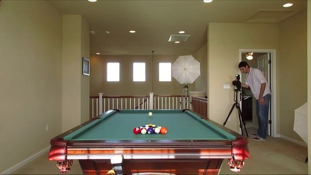How to Photograph a Game Room with a Pool Table смотреть онлайн