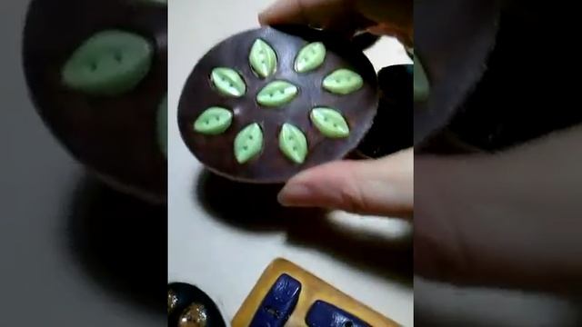 Пряжки для ремней из кожи и пуговиц. Делаем своими руками смотреть онлайн