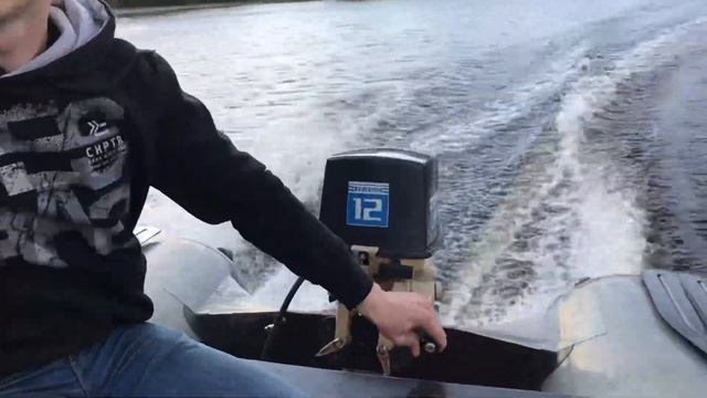 Ветерок 12М лодочный мотор