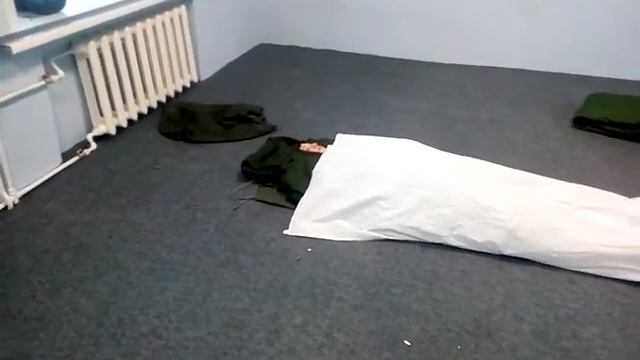 Экспериментальный тактический спальный мешок смотреть онлайн