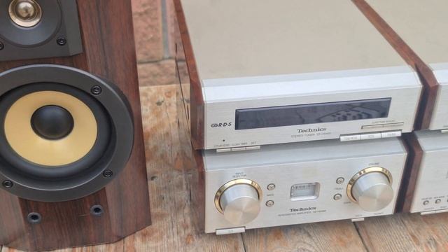 Музыкальный центр Technics SC-HD560 смотреть онлайн