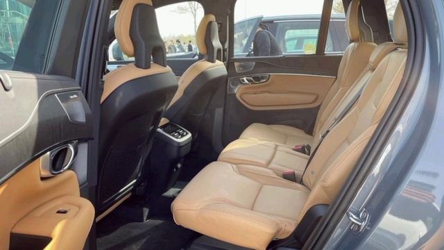 VOLVO XC90   ( B6 INSCRIPTION AWD)