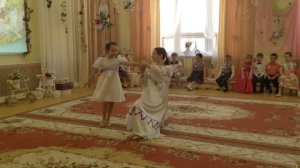 Обернулся белой кошкой.. Колыбельная