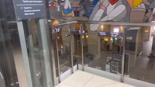 Все лифты на Ленинградском вокзале, в городе Москва // 3 июня 2023 года смотреть онлайн