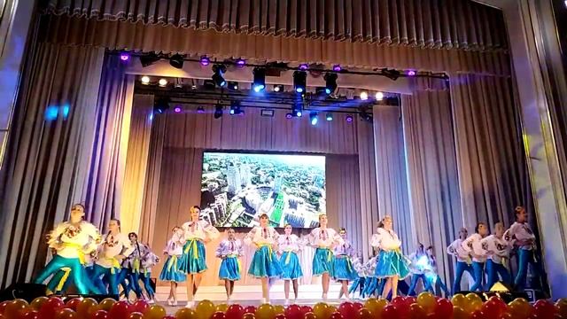 Образцовый ансамбль "Каприз"- Валевская(г.Лиман) смотреть онлайн