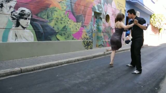 Alejandro Herlan & Erin Mastrantonio - Urban Tango in Palermo Viejo смотреть онлайн