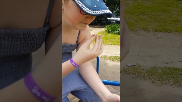 Пранк над подругой.😂😂 смотреть онлайн