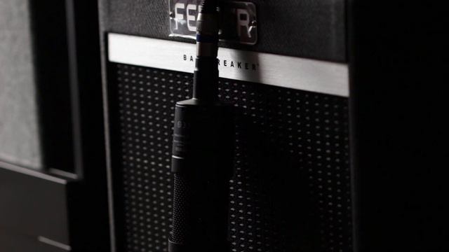 Bassbreaker 007 Clean Tones смотреть онлайн