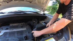 How to Install a 2006 Hyundai Tucson Battery | Step by Step