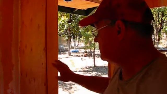 HOMESTEAD BUILDING PROJECTS 15 - Tape & Texture In The Bunny Bungalow