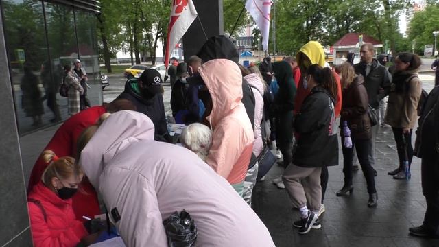 Это только начало. о чём думают жители Могилёва в очереди за подписью смотреть онлайн