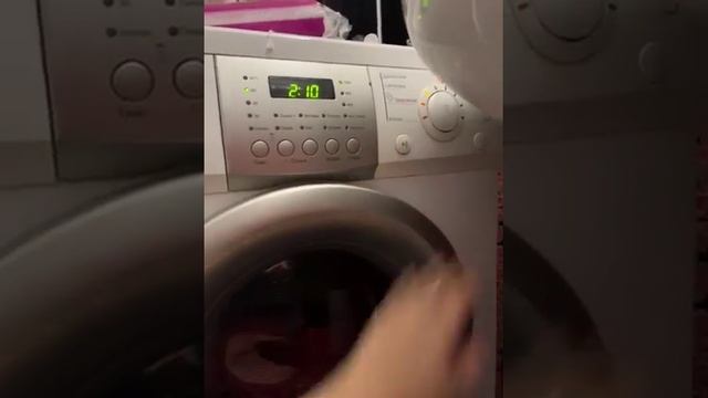 Здравствуйте, модель стиральной машины LG WD-10492N 5kg, пос... смотреть онлайн