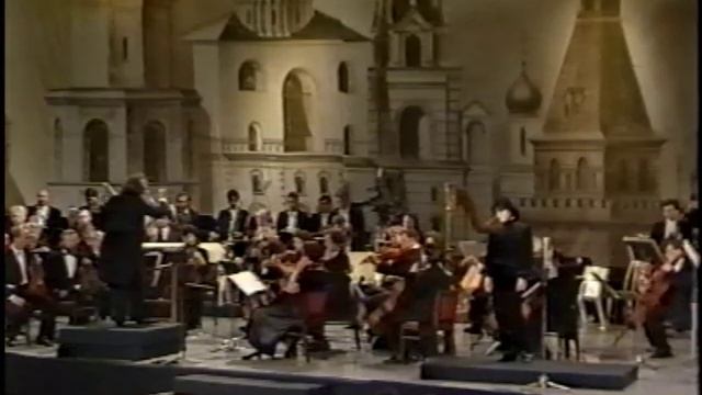 Эрик Курмангалиев. Глинка. Ария Ратмира смотреть онлайн