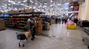 VLOG: СИМФЕРОПОЛЬ. ЦЕНЫ НА ПРОДУКТЫ В КРЫМУ в 2021 ГОДУ. НАКОНЕЦ-ТО ПОПАЛИ В ТЕАТР.