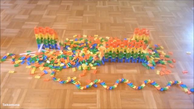 AMAZING Domino Tricks With Domino Rakentaja смотреть онлайн