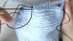 СВЯЖЕМ ЛЕГКО И БЫСТРО/МК ПЛЮШЕВЫЙ ПОЛУКОМБИНЕЗОН СПИЦАМИ NEWBORN.