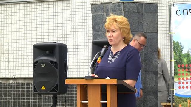 Лучшие выпускники 2022 года принимают награды смотреть онлайн