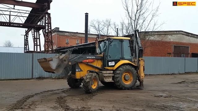 Экскаватор-погрузчик Volvo BL71 - особенности работы смотреть онлайн