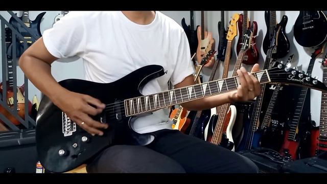 SAMICK HSS SUPERSTRAT смотреть онлайн
