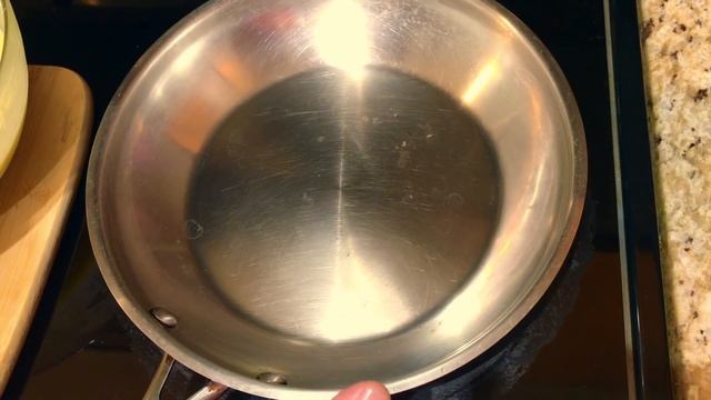 БЛИНЫ бабушкины, тонкие блинчики на молоке. Как сделать блины? Смотрите, всё очень просто! [ENG SUB смотреть онлайн