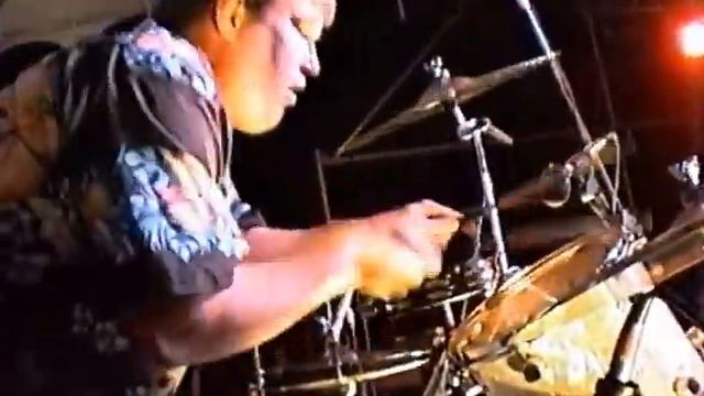 MONGO BONGO drum solo Hood to coast 1999 смотреть онлайн