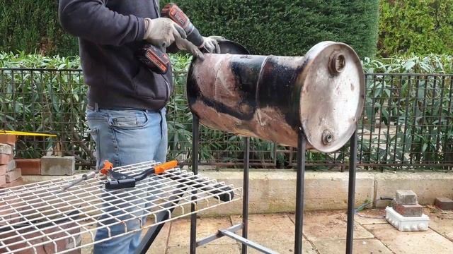 BARBECUE FAI DA TE DA ZERO смотреть онлайн