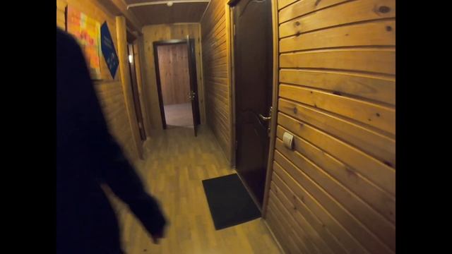 ПУТЕШЕСТВИЕ НА TOYOTA TUNDRA. БАЗА ОТДЫХА МАЙОР ПРОНИН. РУМ-ТУР ПО НОМЕРУ. смотреть онлайн